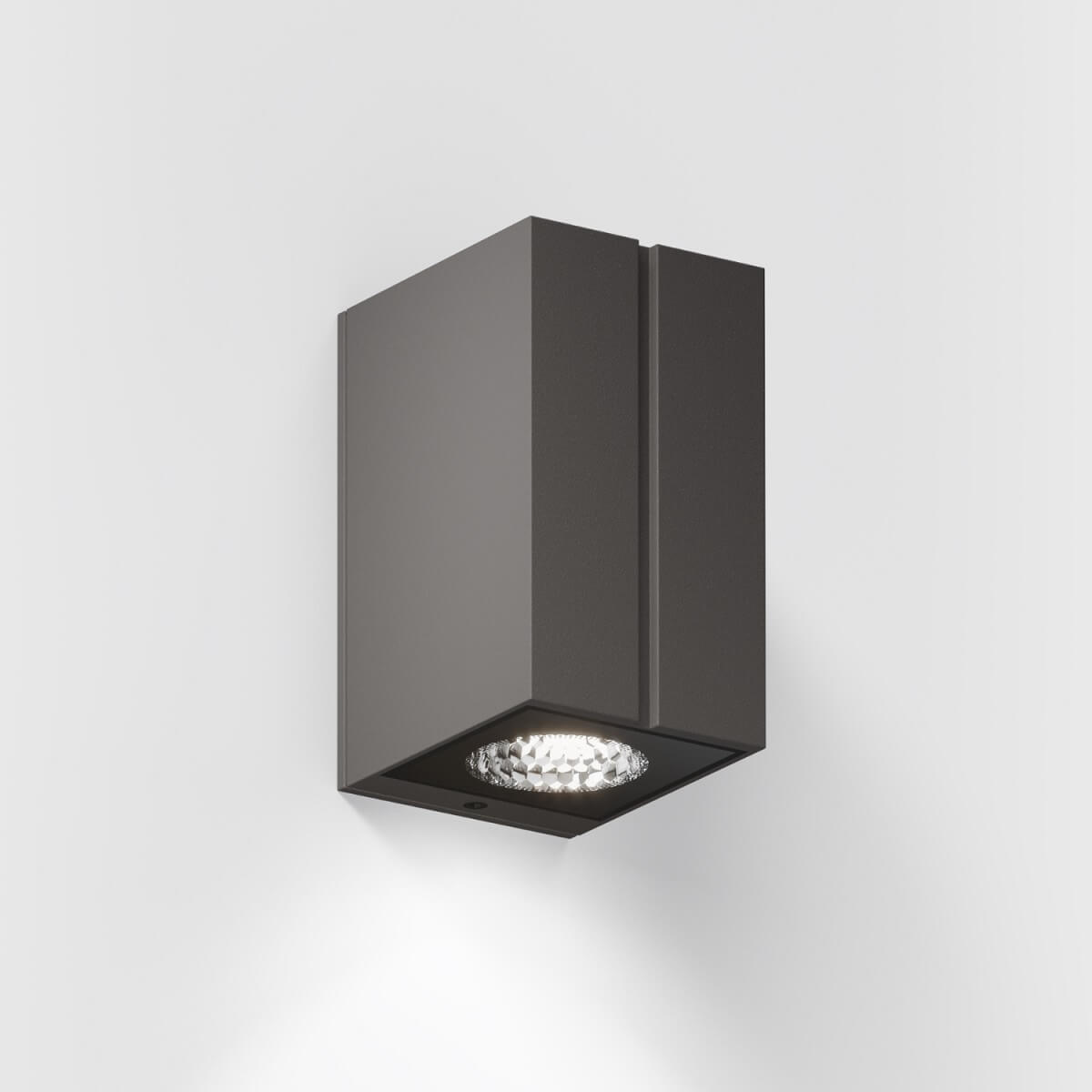 IP44.DE Cut One LED Außenwandleuchte, cool brown (braun)