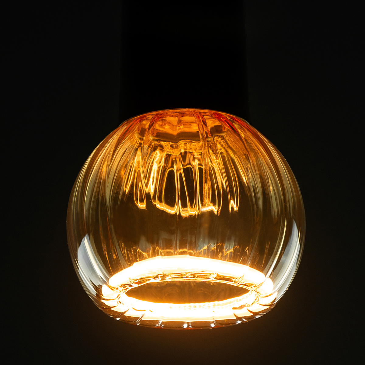 Segula LED Floating Globe 80 straight Gold E27, 4 W, 2200 K, dimmbar, Ø: 8 cm