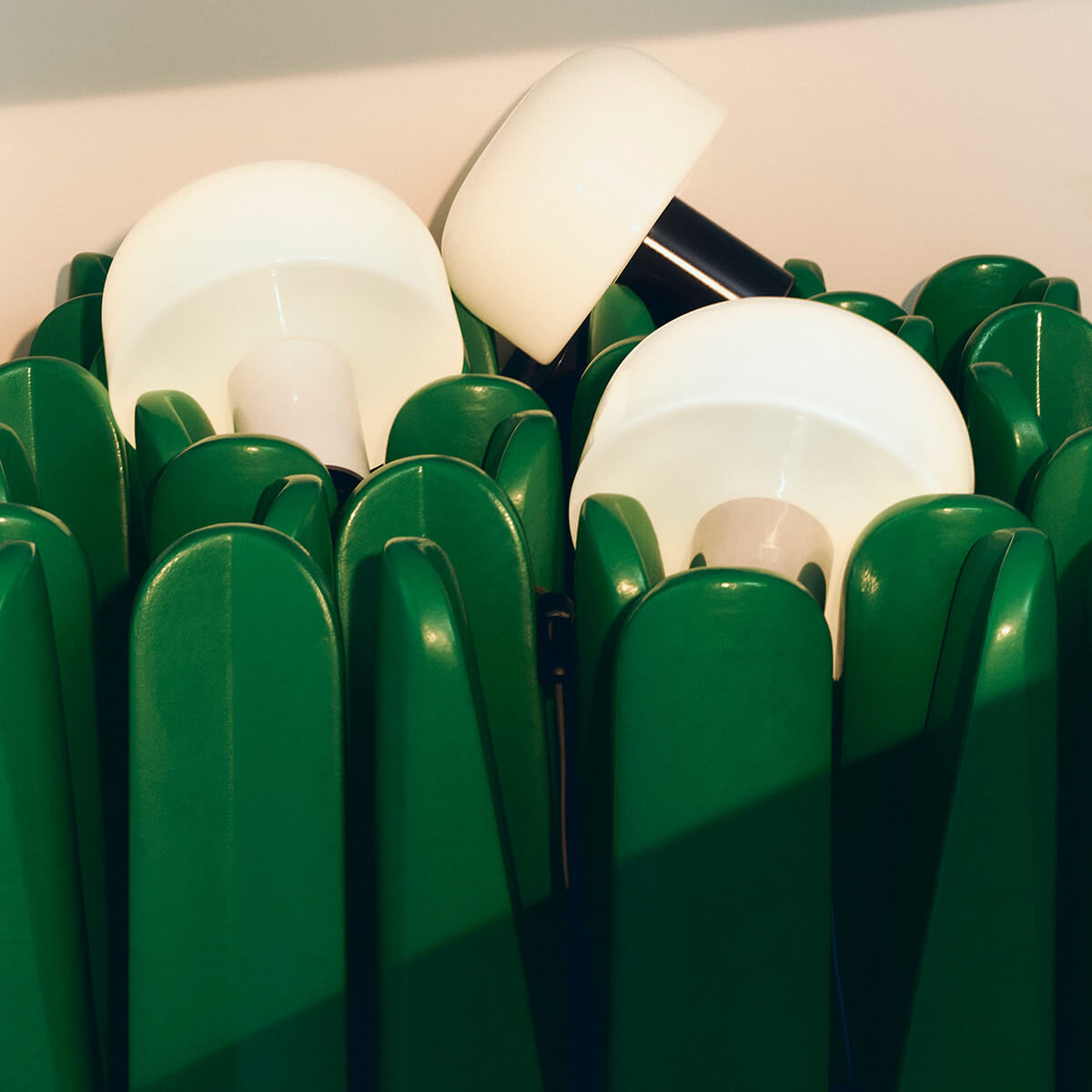 Flos Bellhop Glass T Tischleuchte, verschiedene Ausführungen (©Mattia Parodi)