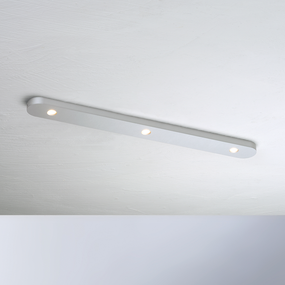 Bopp Close LED Deckenleuchte, 50 x 5 cm, Aluminium eloxiert