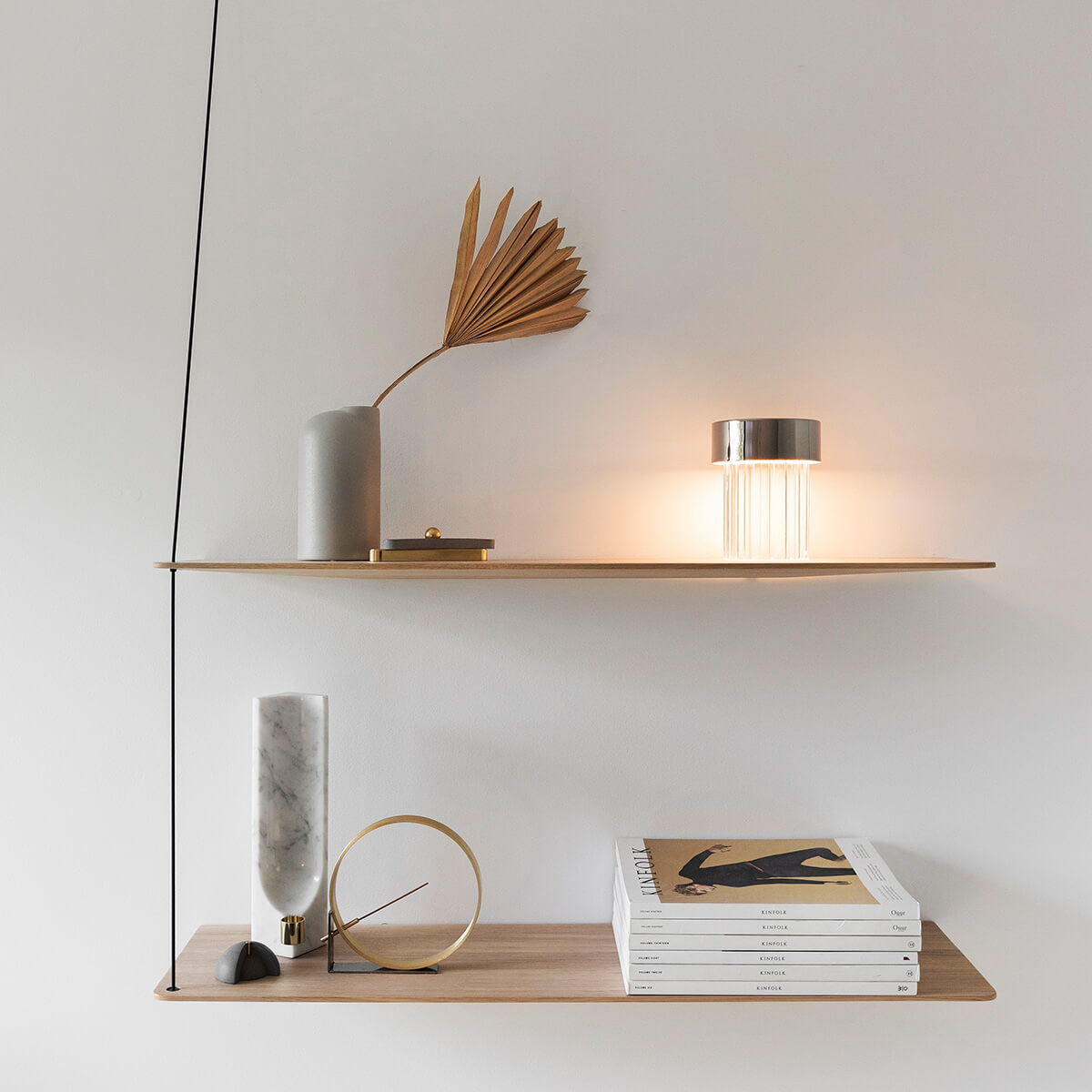 Flos Last Order Fluted LED Akkuleuchte, Stahl glänzend (©Phil Cohen)