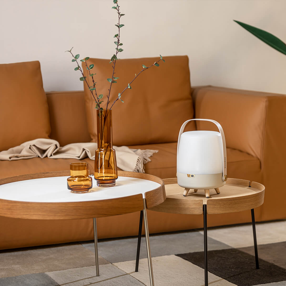 Kooduu Lite-up Play Mini 2.0 Sound by JBL LED Akkuleuchte & Bluetooth Lautsprecher, Sand