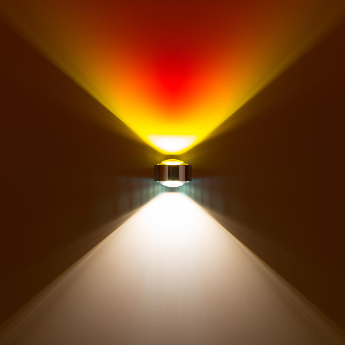 Top Light Puk Maxx Wall LED Wandleuchte, Chrom, mit Linse klar und Farbfilter rot / Linse klar