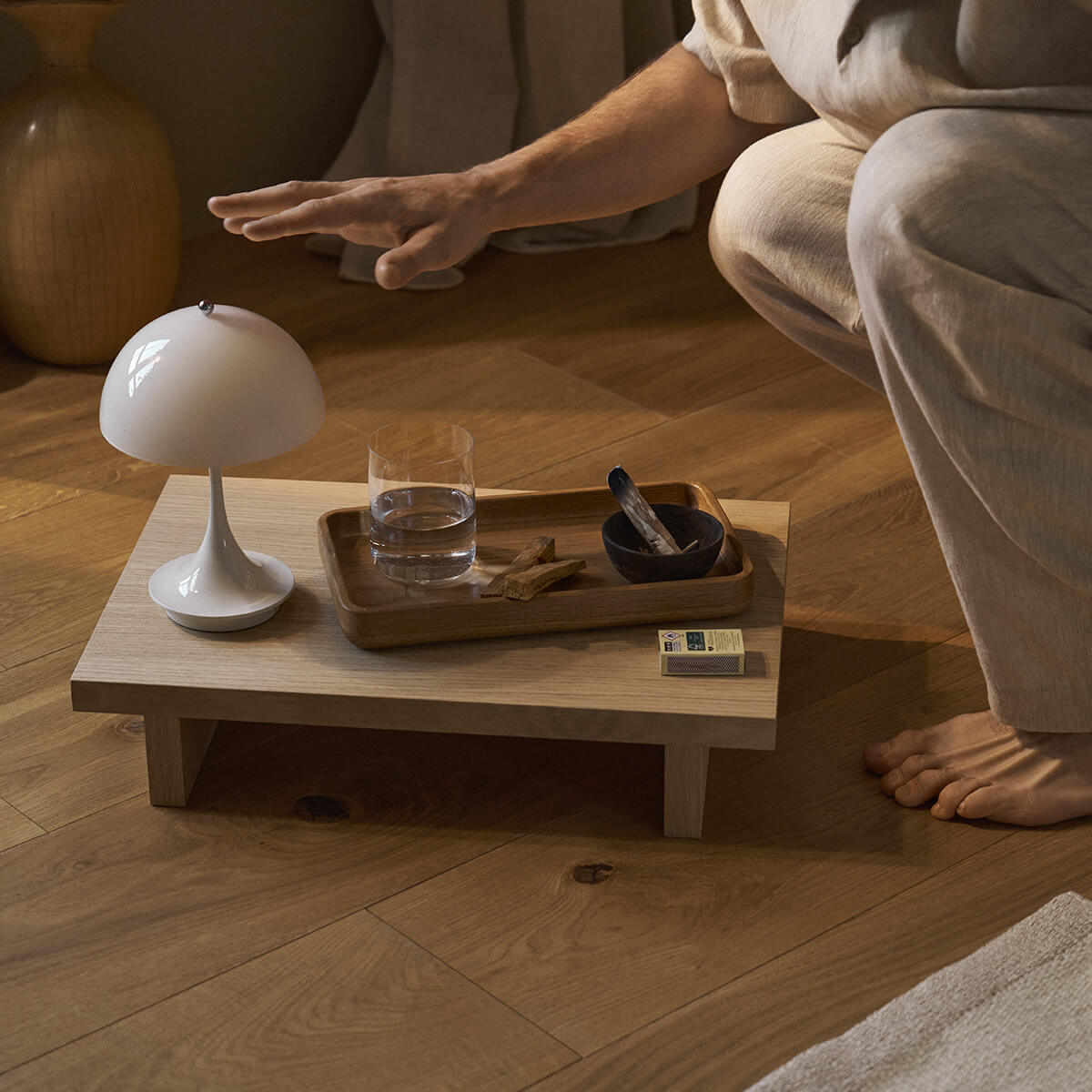 Louis Poulsen Panthella 160 Portable V3 LED Akkuleuchte, opal beige (ausgeschaltet) – Design by Verner Panton