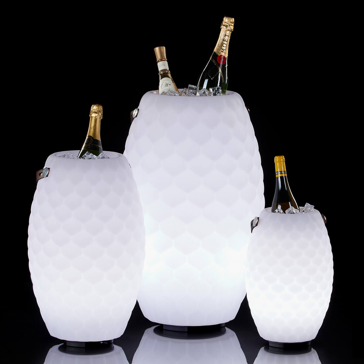 The Joouly Ltd. 35 LED Akkuleuchte, Bluetooth Lautsprecher & Weinkühler