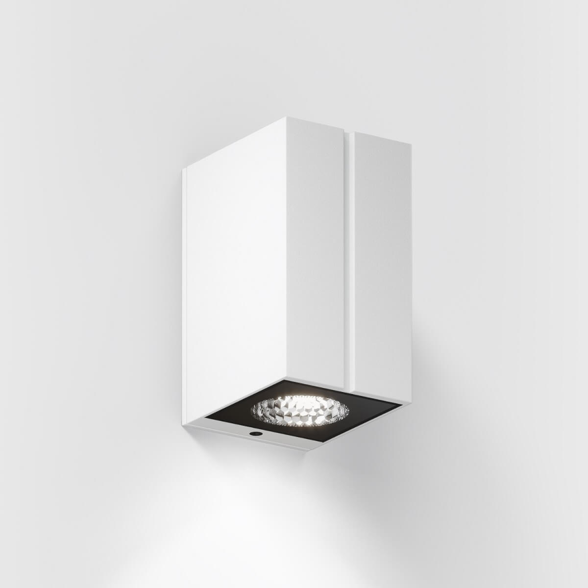 IP44.DE Cut One LED Außenwandleuchte, pure white (weiß)