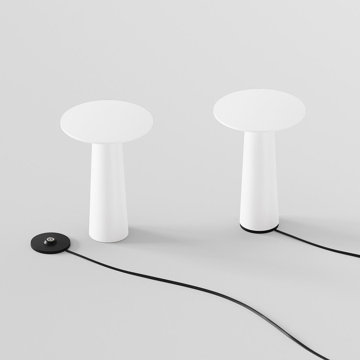 IP44.DE Lix mini LED Akkuleuchte, Dim-to-Amber, pearl white (weiß) (Ladestation inbegriffen)