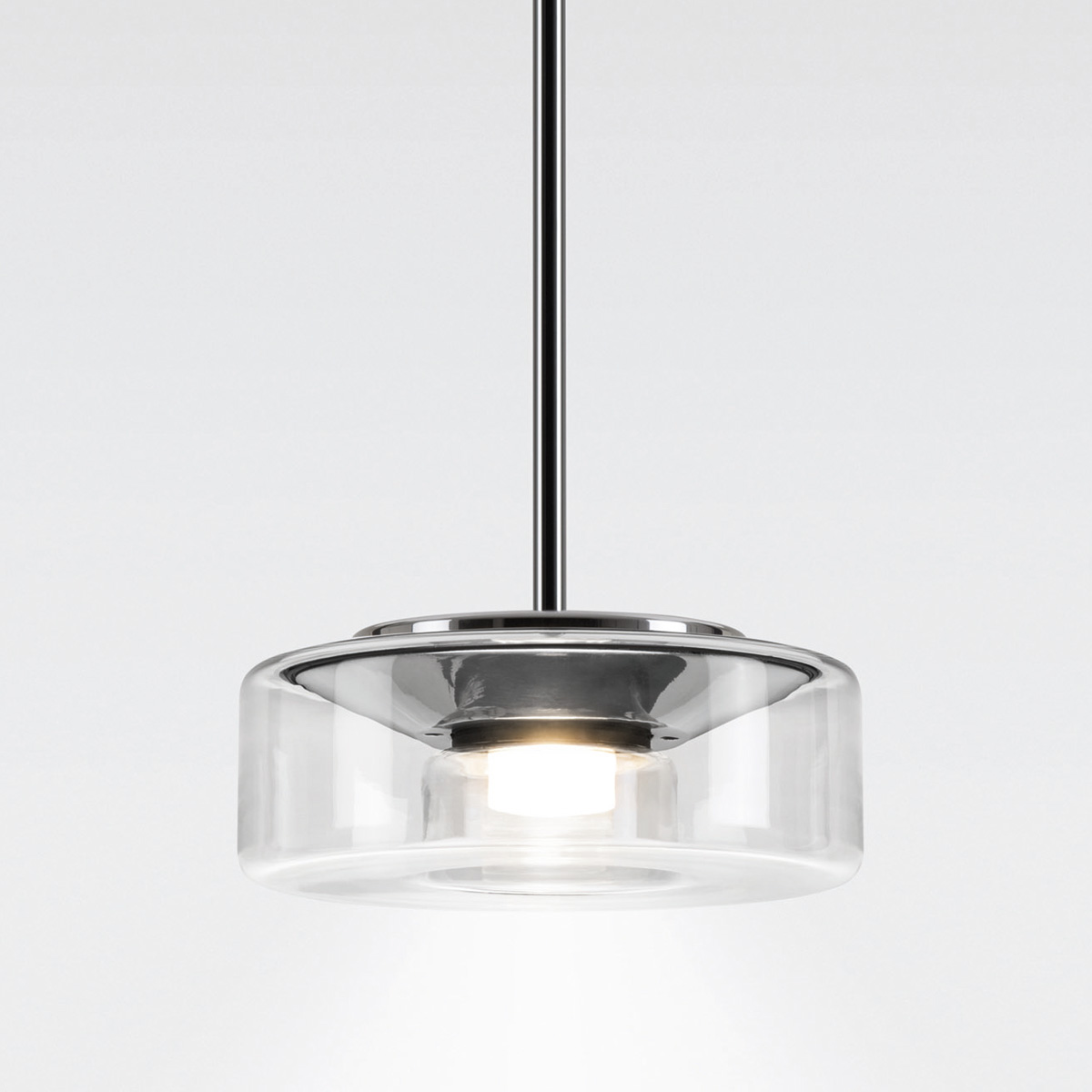 Serien.lighting Curling Suspension Tube L LED Pendelleuchte, Glas klar (©serien.lighting)