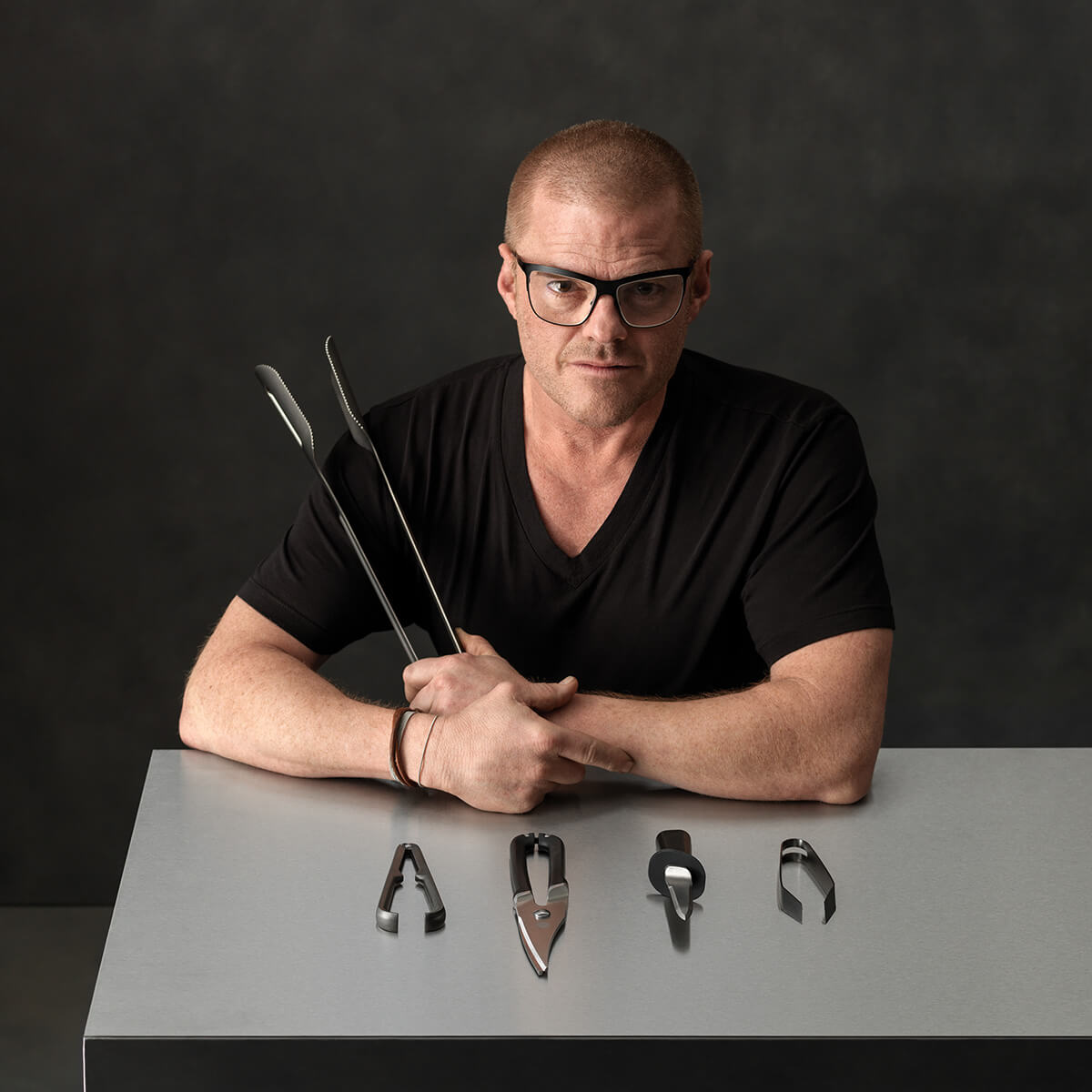 Premium Zubehör der Everdure by heston blumenthal Ti-Serie Pro, verschiedene Kochutensilien