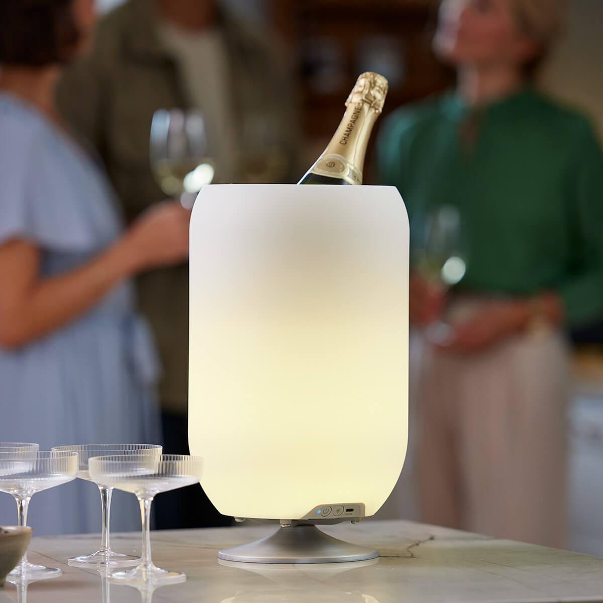 Kooduu Atmos LED Akkuleuchte, Bluetooth Lautsprecher & Weinkühler, Aluminium gebürstet