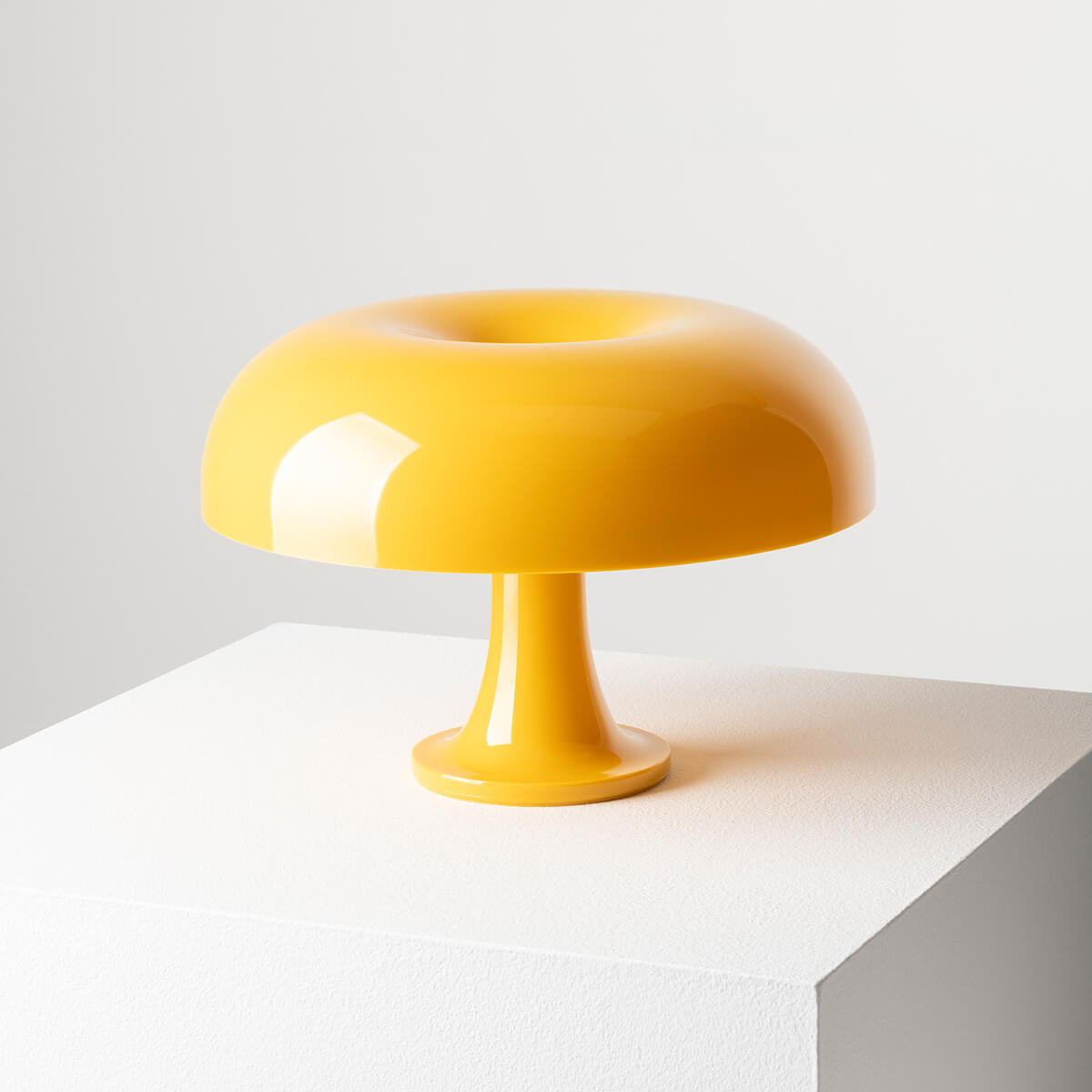 Artemide Nessino Tavolo, gelb