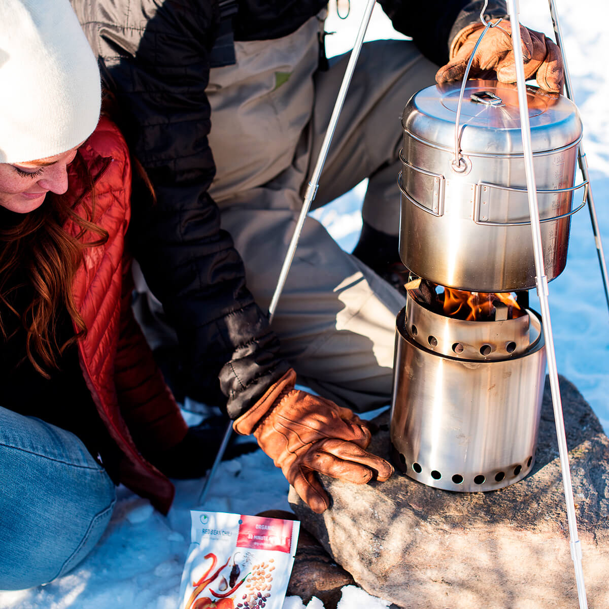Solo Stove Campfire Campingkocher, Edelstahl, mit Tripod Stativ und Pot 4000 Kochtopf (als Zubehör erhältlich)