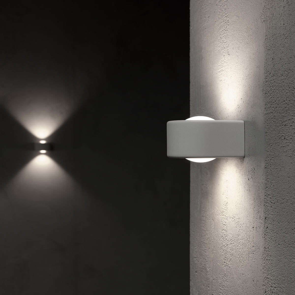 Less 'n' more Mimix Beton LED Wandstrahler, 2-flg., weiß poliert und grau poliert