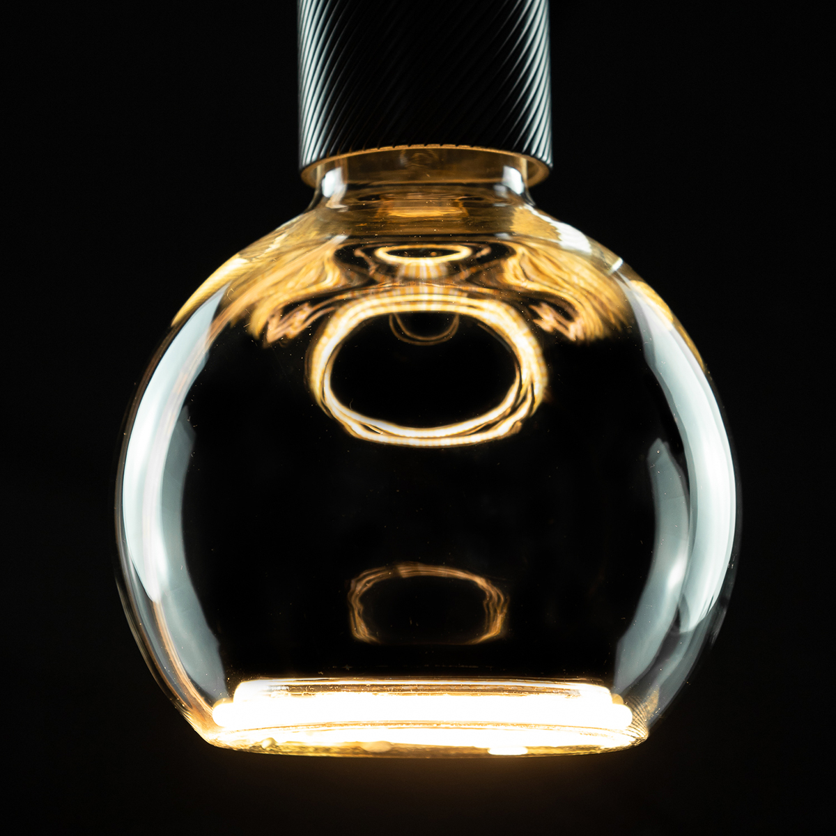 Segula LED Floating Globe 125 klar E27, 6,2 W, Dim-to-Warm, Ø: 12,5 cm