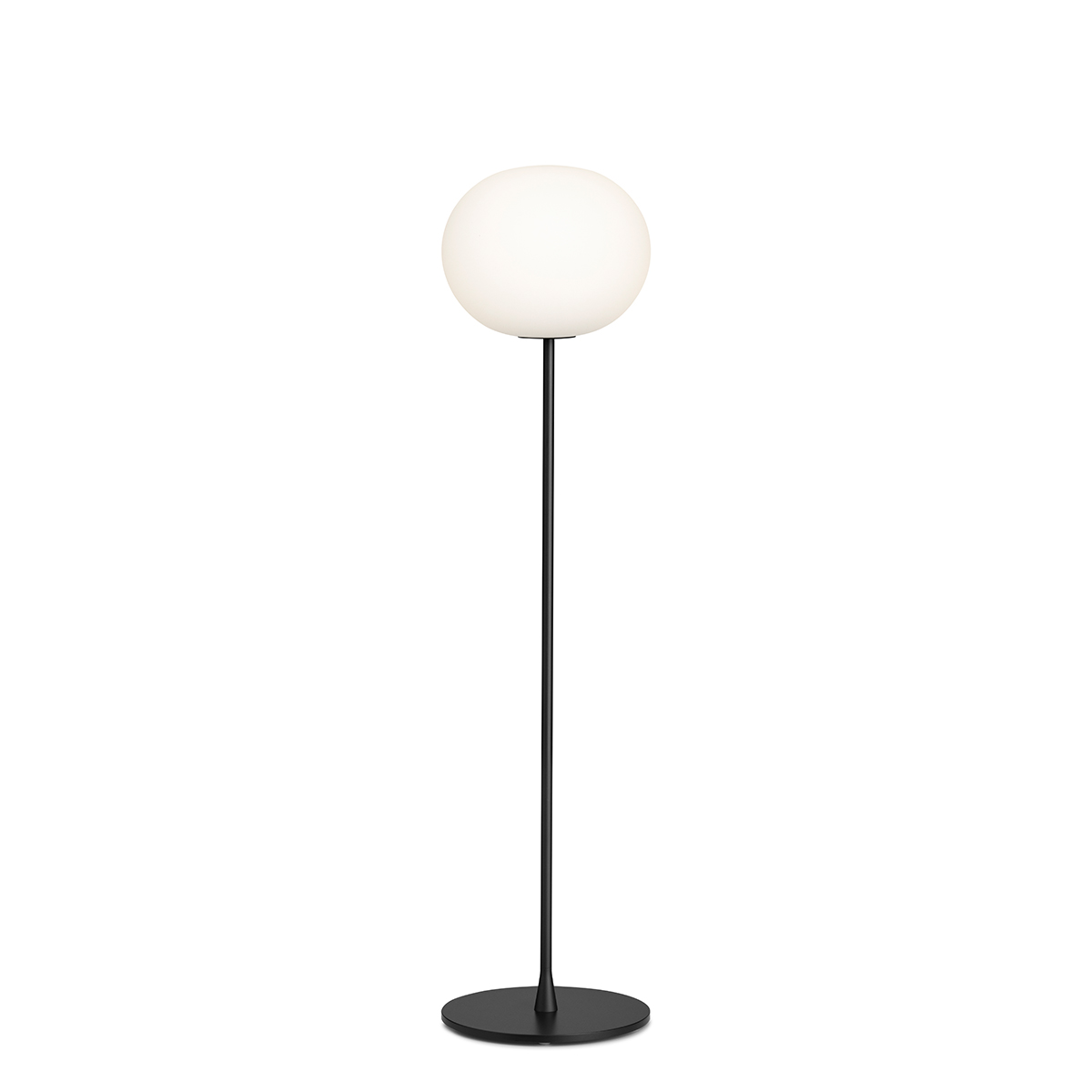 Flos Glo-Ball F1 Stehleuchte, schwarz matt (©Piero Fasanotto)