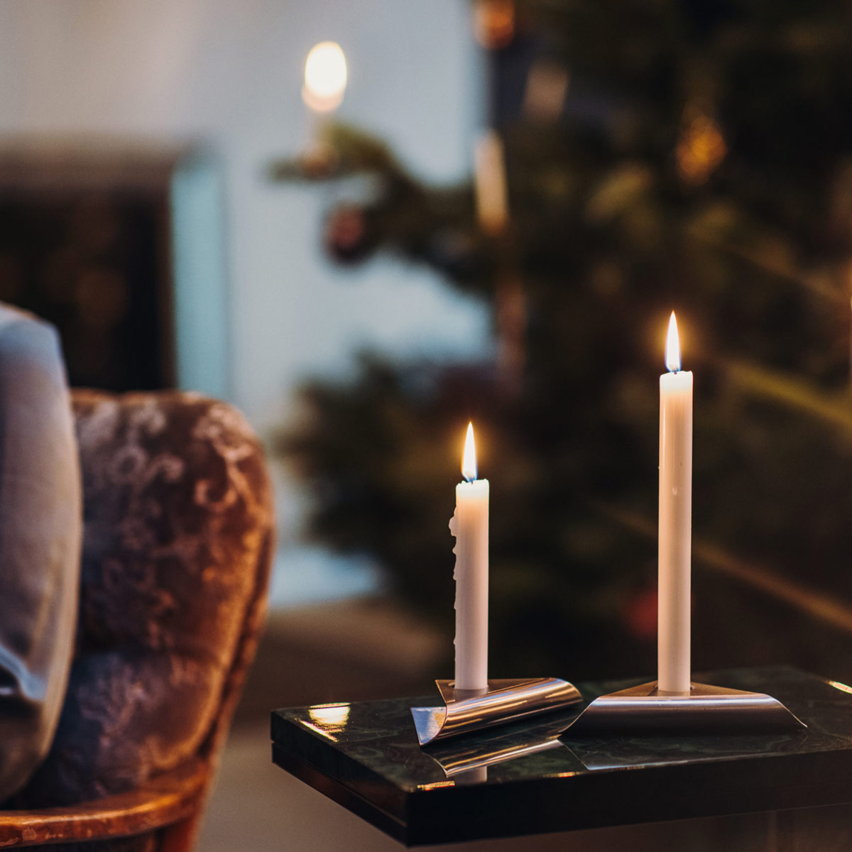 Höfats Square Candle Kerzenhalter, 2 Stück, Silber, mit Kerzen (nicht inbegriffen)