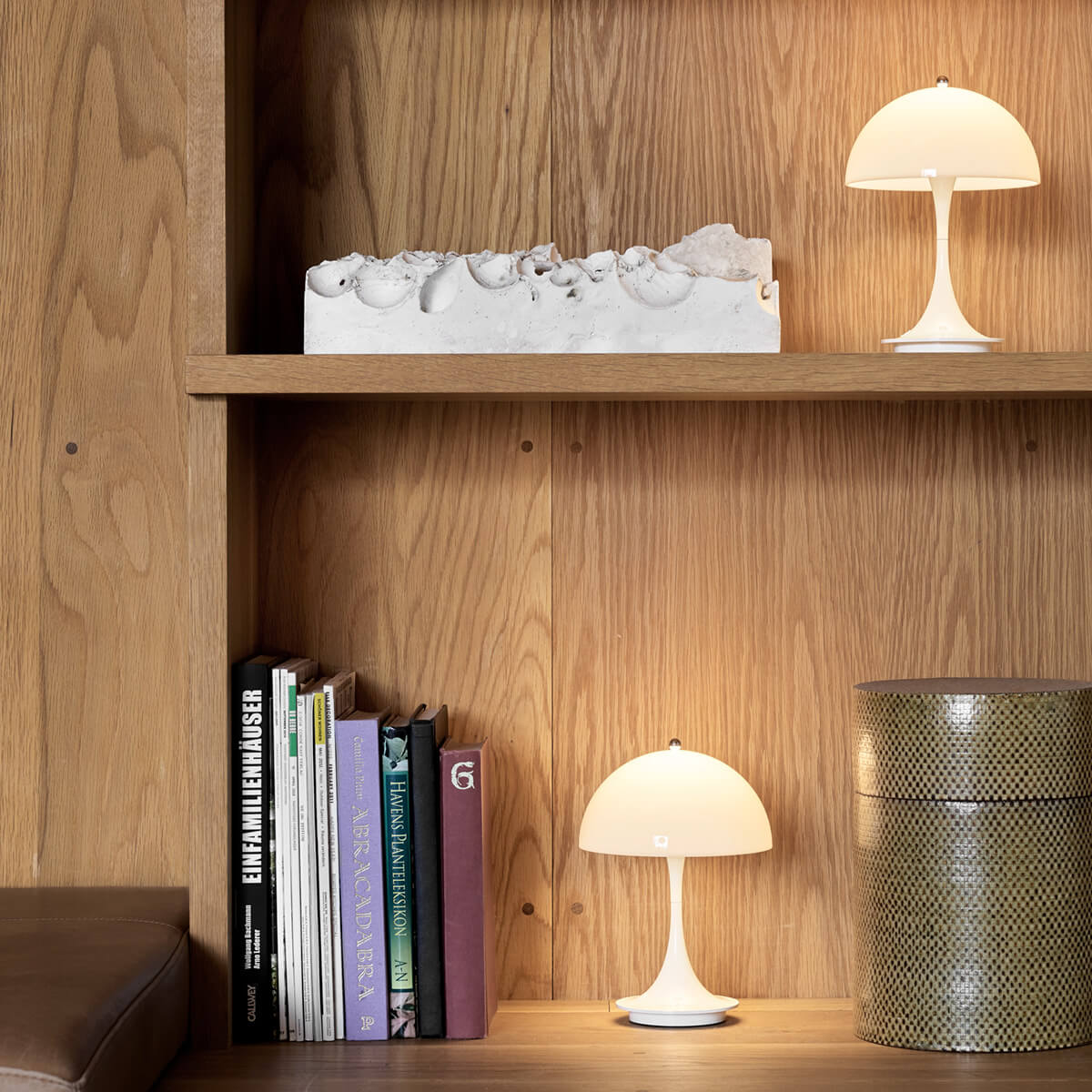 Louis Poulsen Panthella 160 Portable V2 LED Akkuleuchte, Acryl opalweiß – Design by Verner Panton