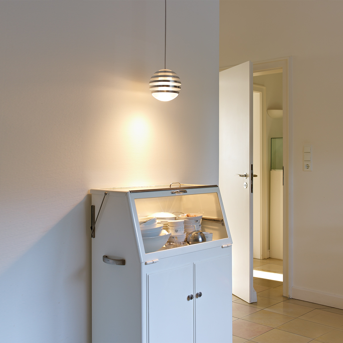 Tecnolumen Bulo LED Pendelleuchte, Aluminium / weiß