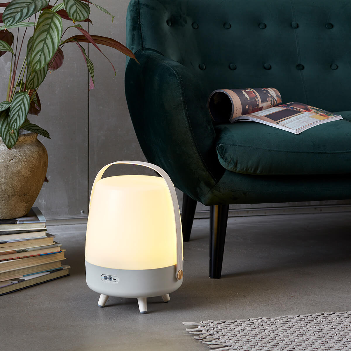 Kooduu Lite-up Play 2.0 LED Akkuleuchte & Bluetooth Lautsprecher, Sand