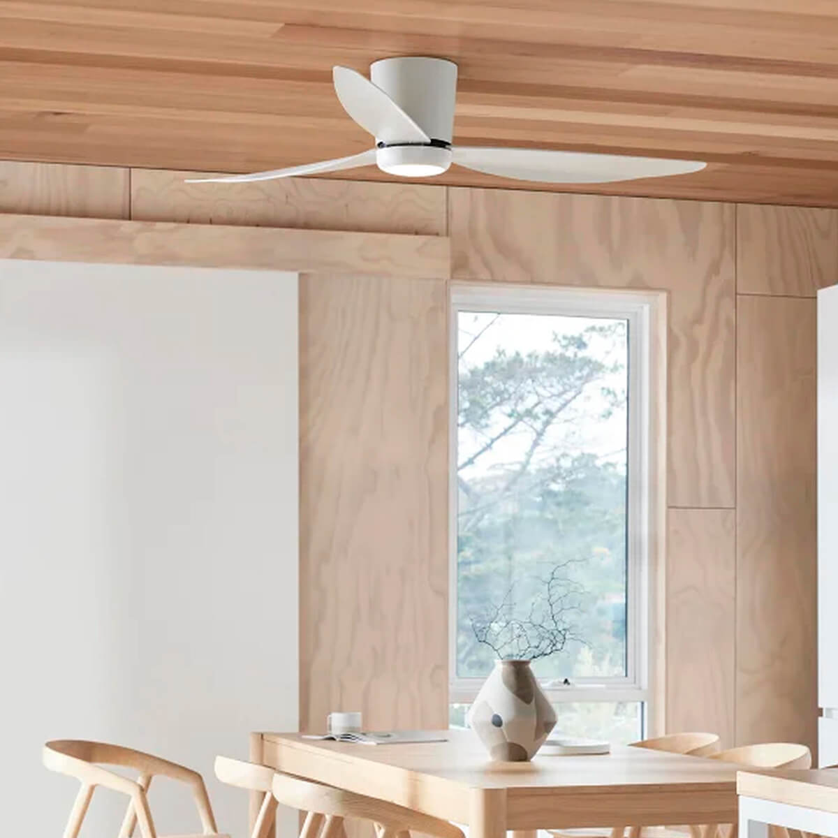 Array Deckenventilator mit Licht