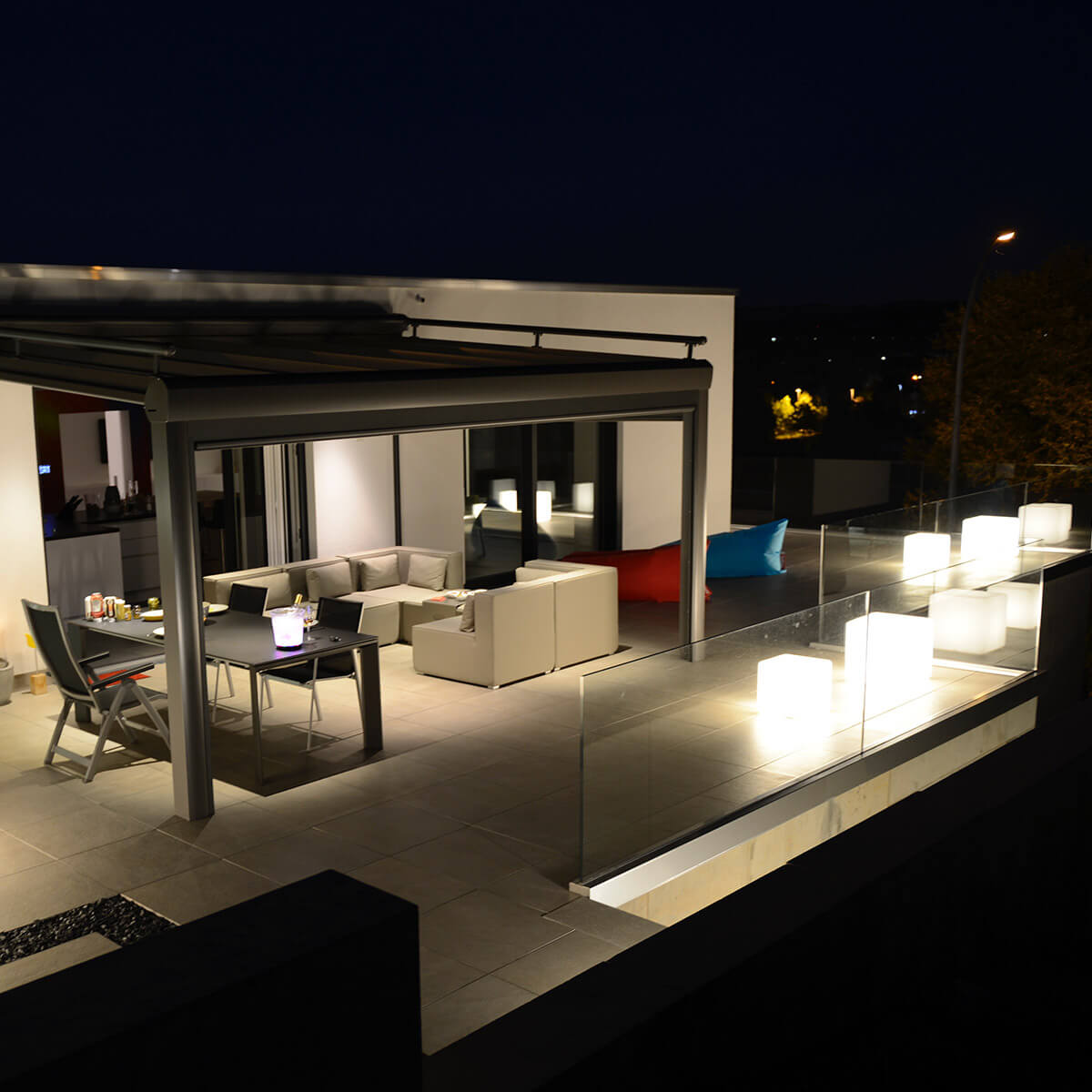 Epstein-Design Würfel LED Außenleuchten, weiß