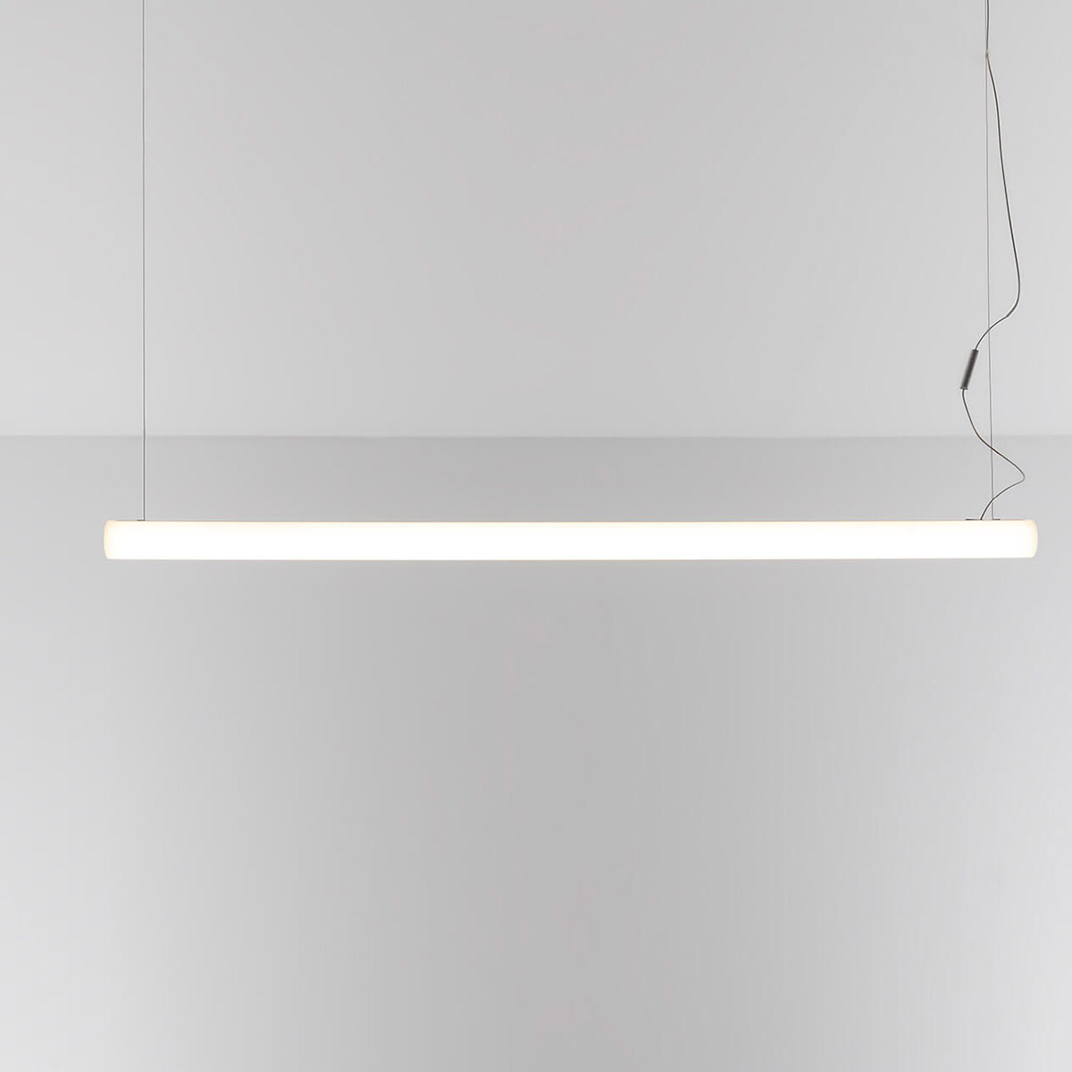 Artemide Design Alphabet of Light Linear LED Sospensione, App-kompatibel, Länge: 120 cm, weiß