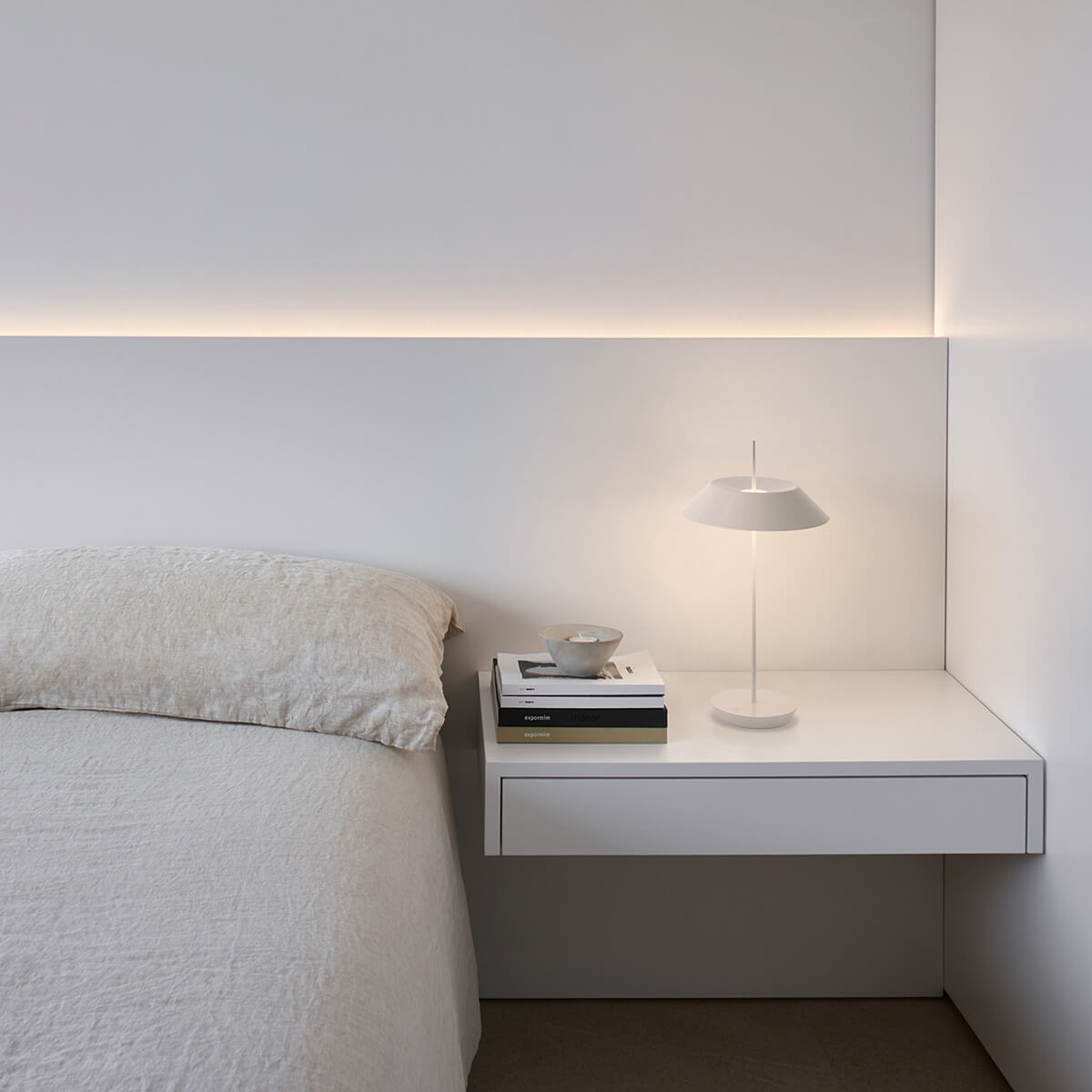 Vibia Mayfair Mini 5495 LED Akkuleuchte, warmweiß