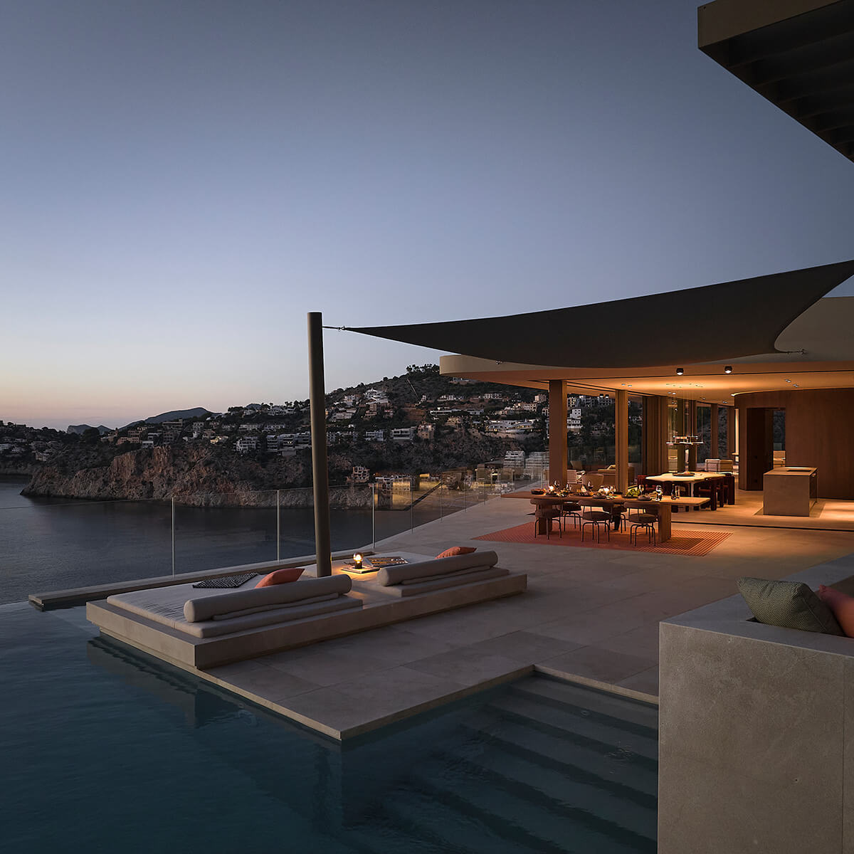 Occhio Luna pura LED Akkuleuchte, dark chrome