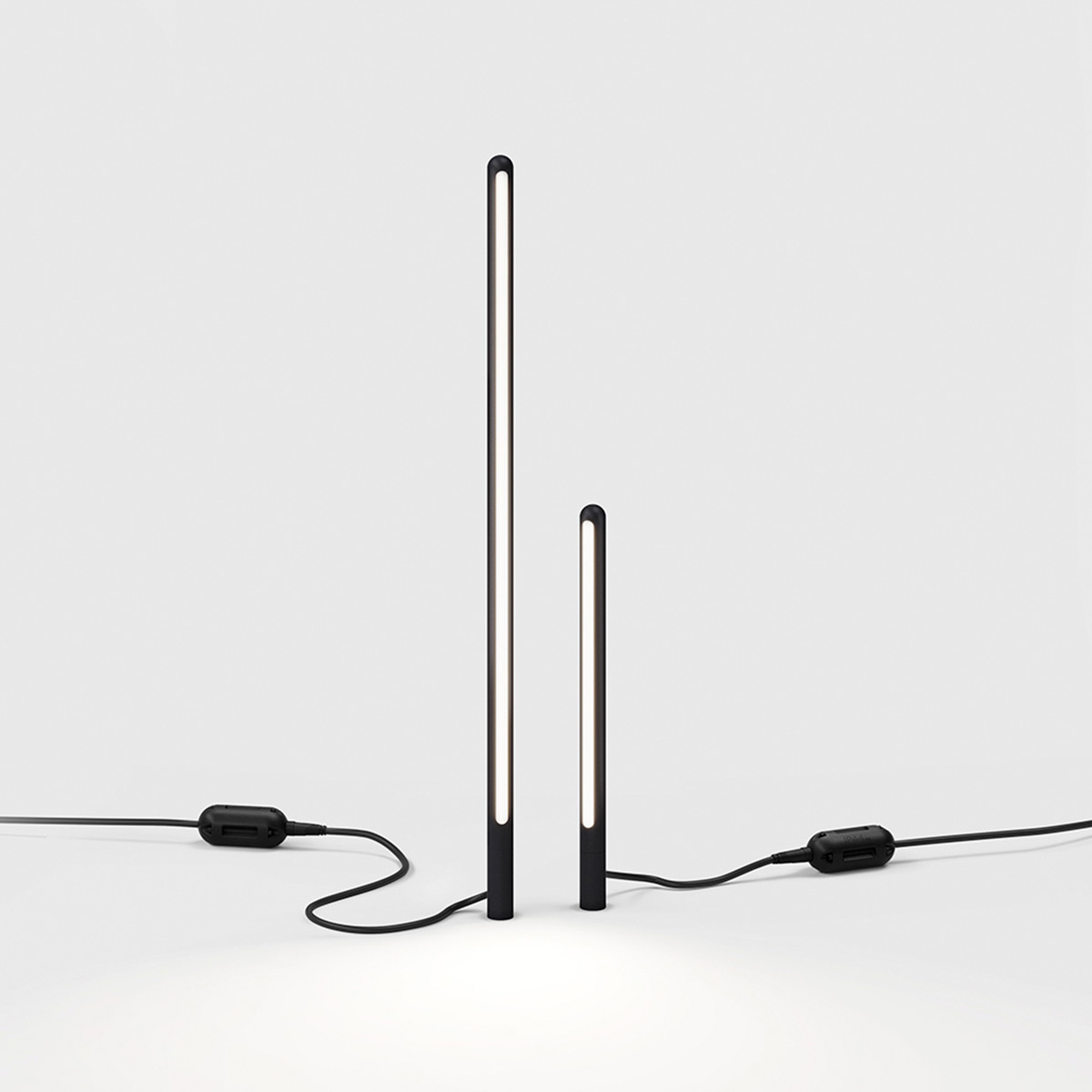 IP44.DE Kal plug LED Erdspießleuchte, S und M, deep black (schwarz)