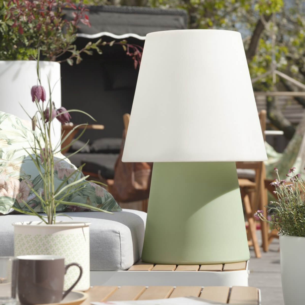 8 seasons design No. 1 LED Solar-Tischleuchte, mint