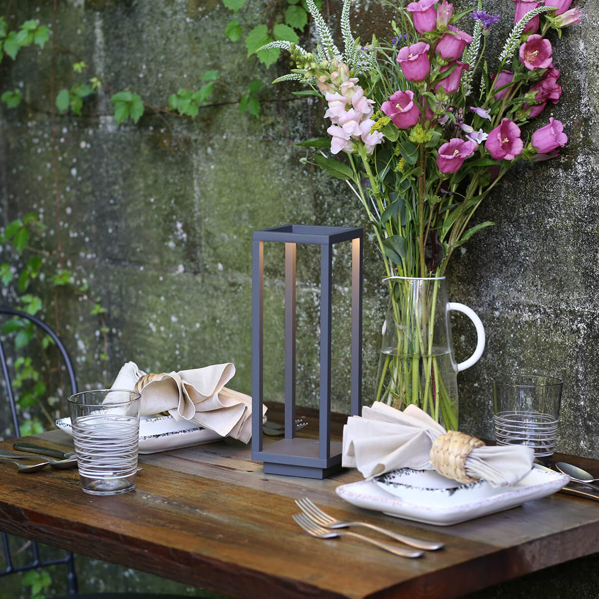 Zafferano AiLati Home Pro LED Akkuleuchte, dunkelgrau