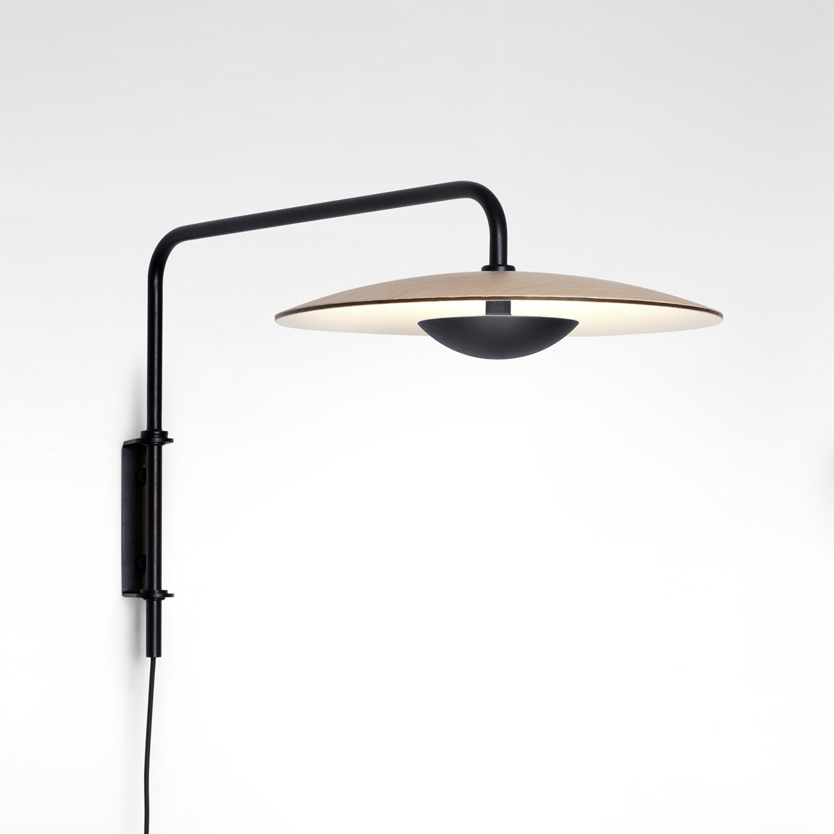 Marset Ginger 20 A LED Wandleuchte, Eiche