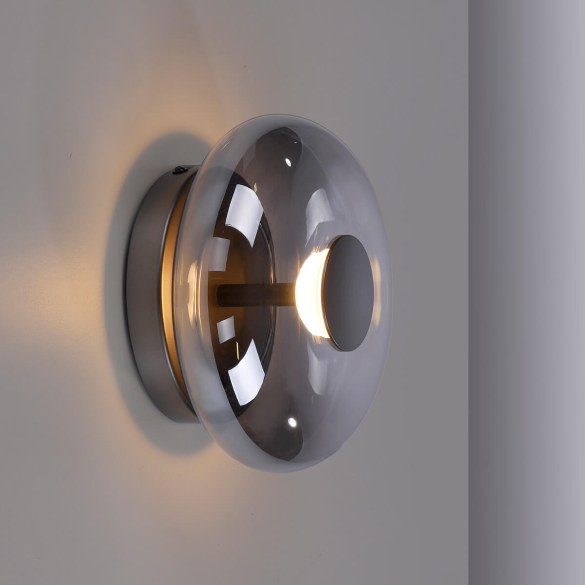 Posh LED Wand- / Deckenleuchte