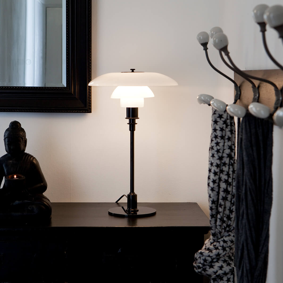 Louis Poulsen PH 3/2 Tischleuchte, schwarz metallisiert