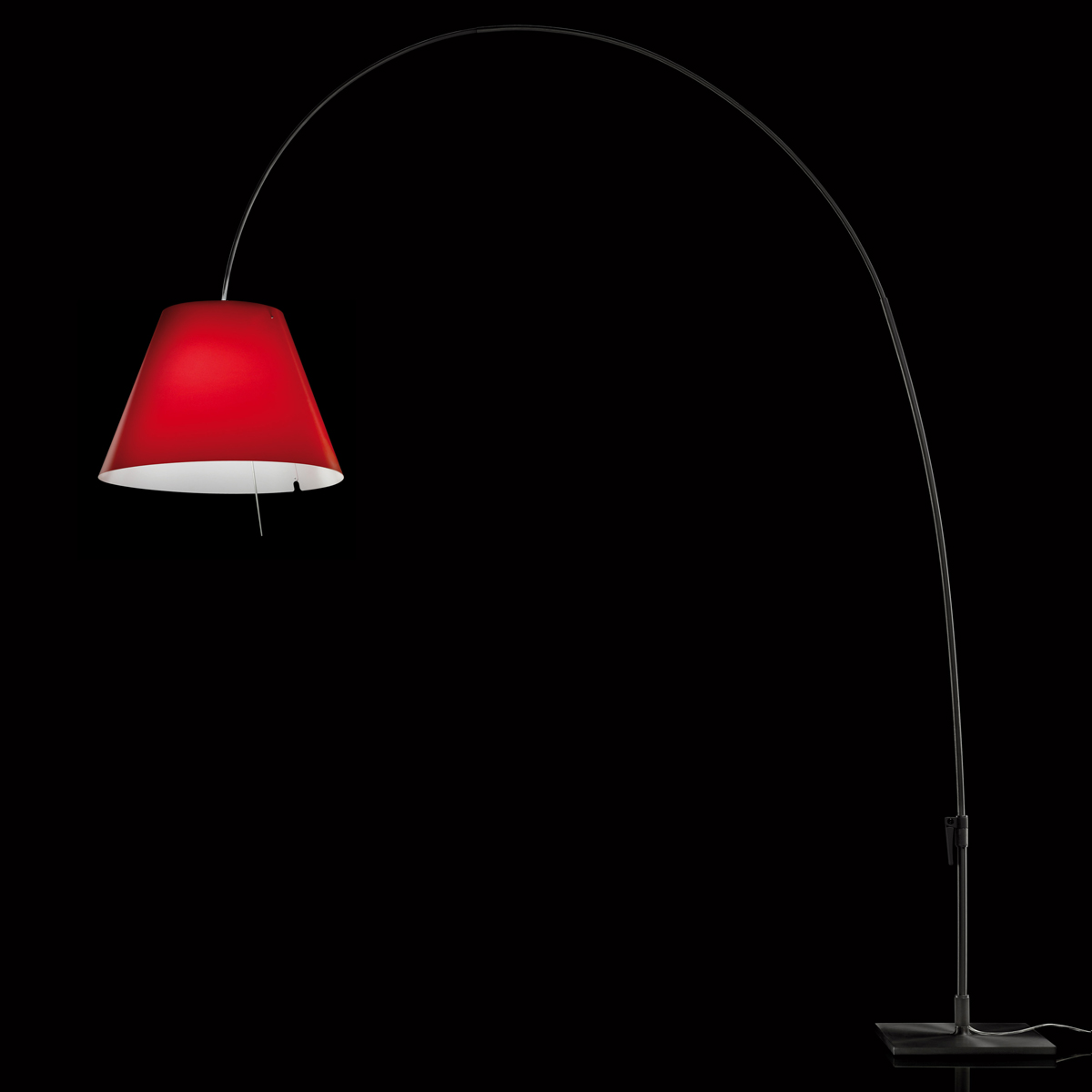 Luceplan Lady Costanza Terra mit Dimmer, schwarz, Schirm: johannisbeerrot