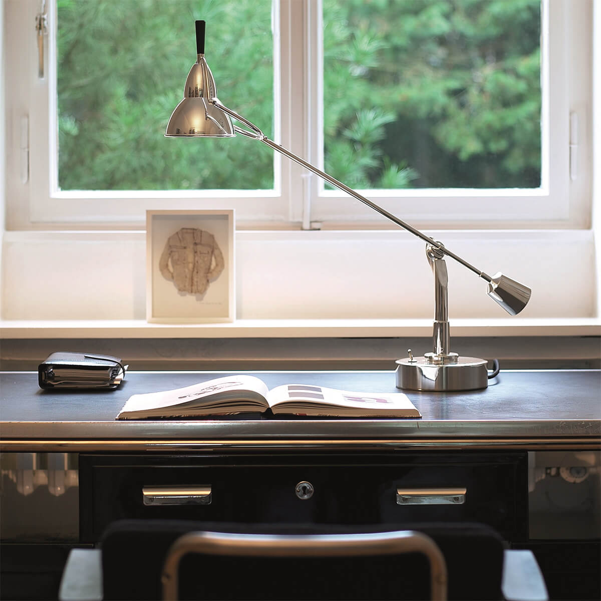 Tecnolumen EB 28 Schreibtischleuchte, Metall vernickelt