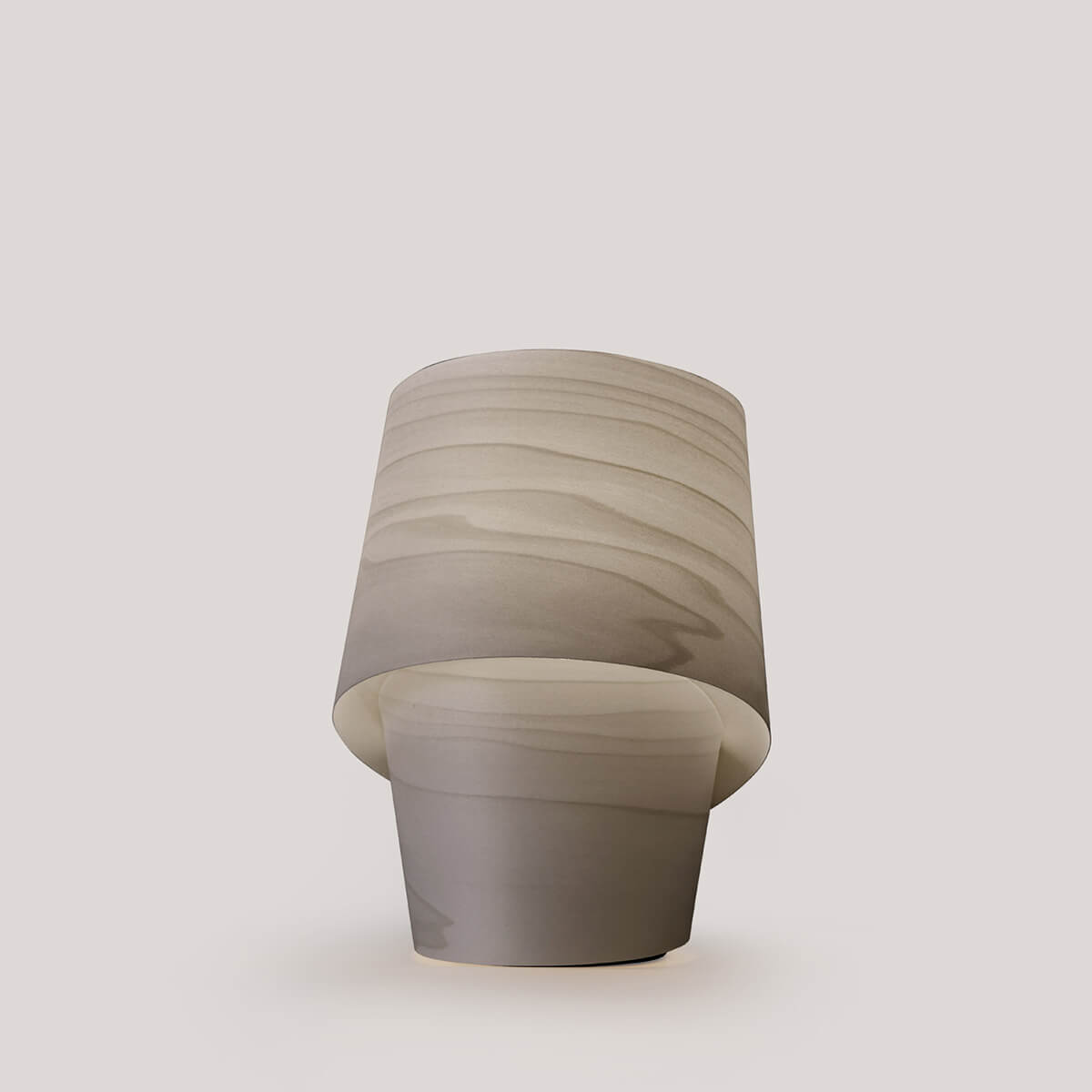 LZF Lamps Tiny Tischleuchte, grau (eingeschaltet)