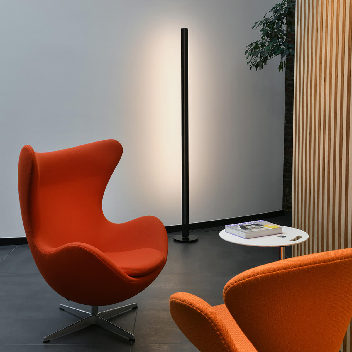 Belux Ypsilon LED Stehleuchte, schwarz