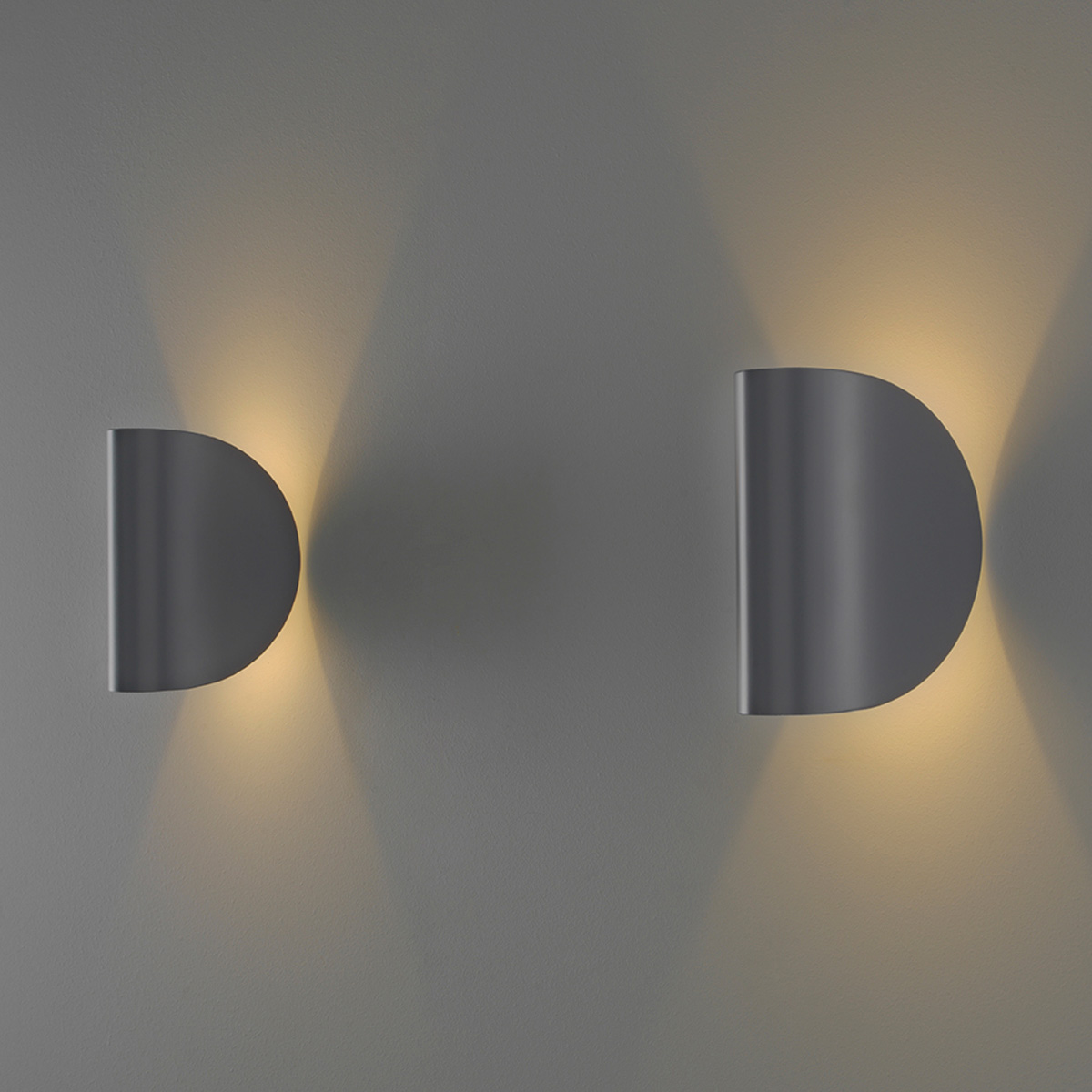 Fontana Arte Io LED Wandleuchte, dunkelgrau