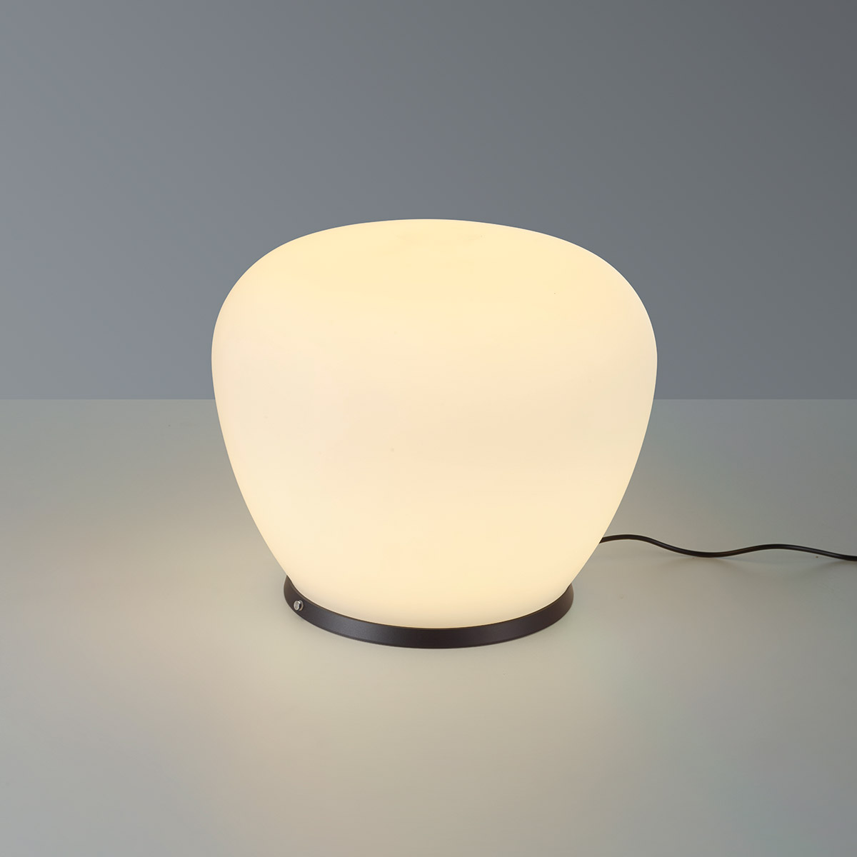 Bopp Plus Cara LED Tischleuchte, Ø: 27 cm, schwarz eloxiert / Opalglas