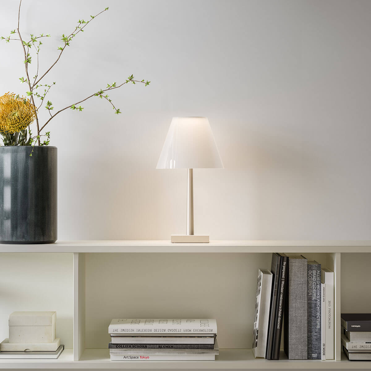 Rotaliana Dina T1 LED Tischleuchte, weiß