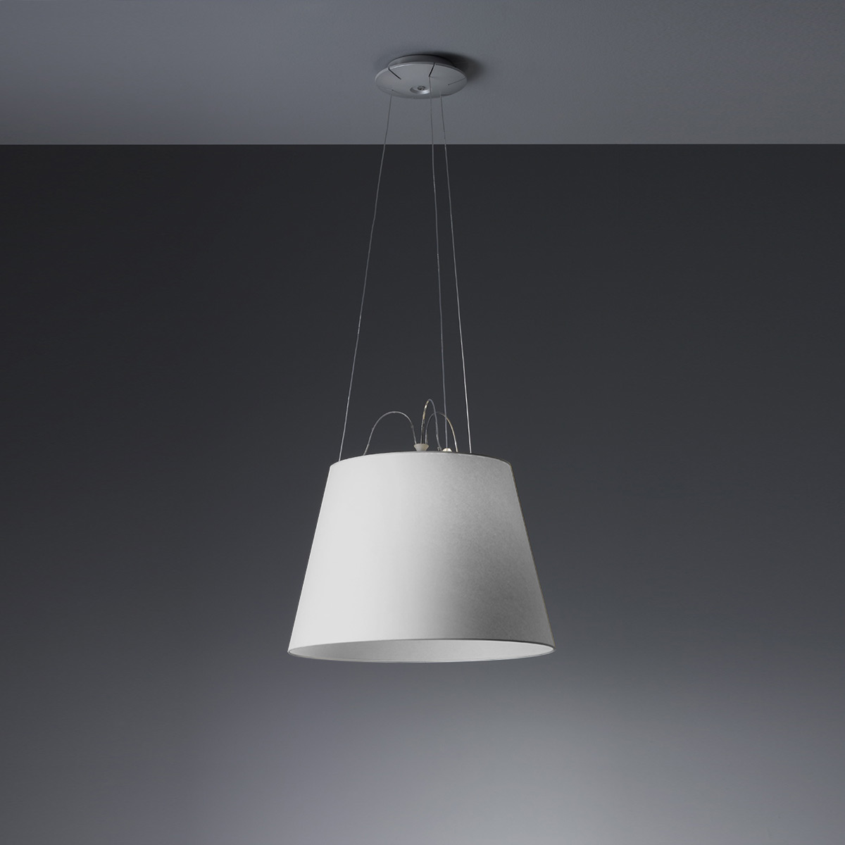 Artemide Leuchtenserie TOLOMEO MEGA, Seidensatin (Detailbild)