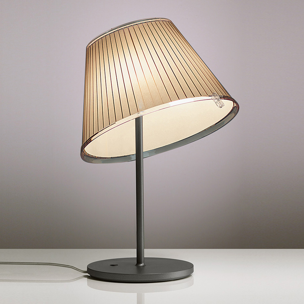 Artemide Design Choose Tavolo, Schirm: Pergamentpapier, Struktur: anthrazitgrau