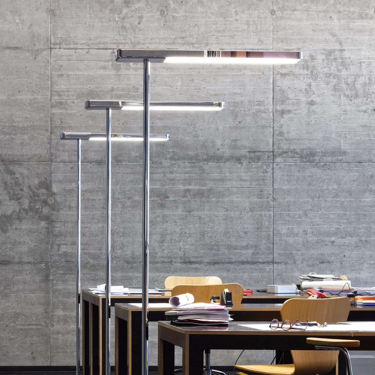 Serien.lighting Slice² Floor LED Stehleuchte, Chrom, Sockel: Silber