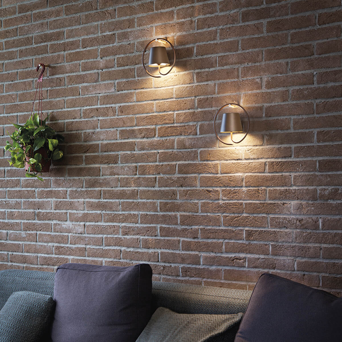 Zafferano AiLato Poldina Pro LED Akku-Wandleuchte zum Aufhängen, Corten