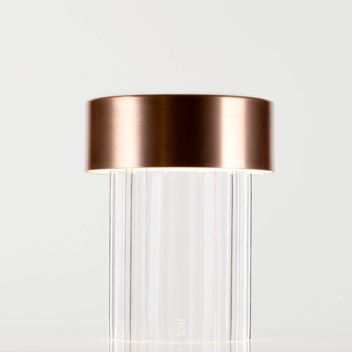 Flos Last Order Fluted LED Akkuleuchte, Satin Kupfer (©Leuchtenland.com)