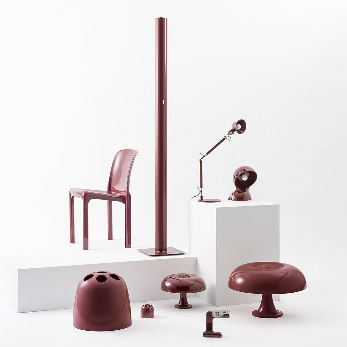 Tolomeo Micro Tavolo Ruby Red Collection