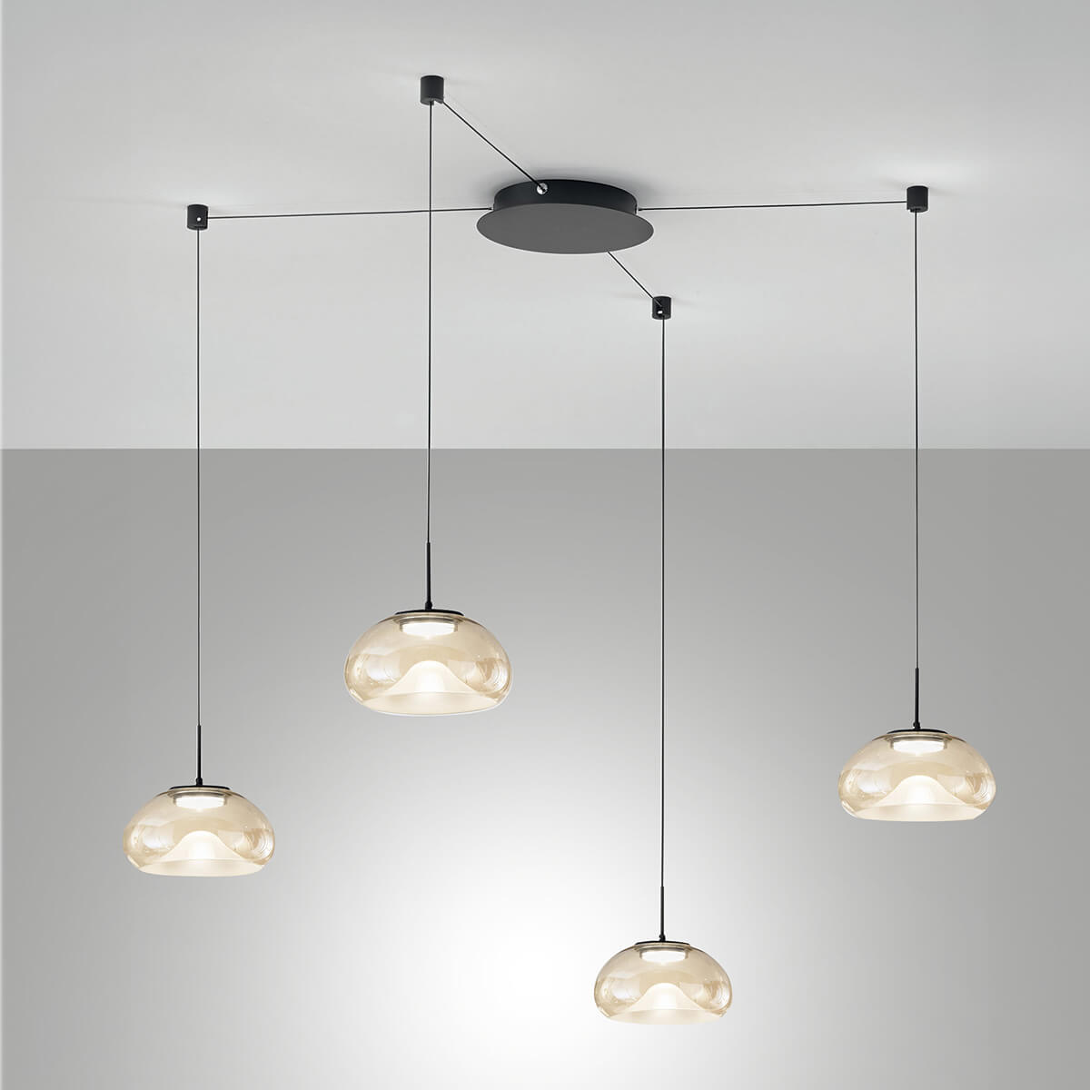 Fabas Luce Brena LED Pendelleuchte, 4-flg. Glas: cognac