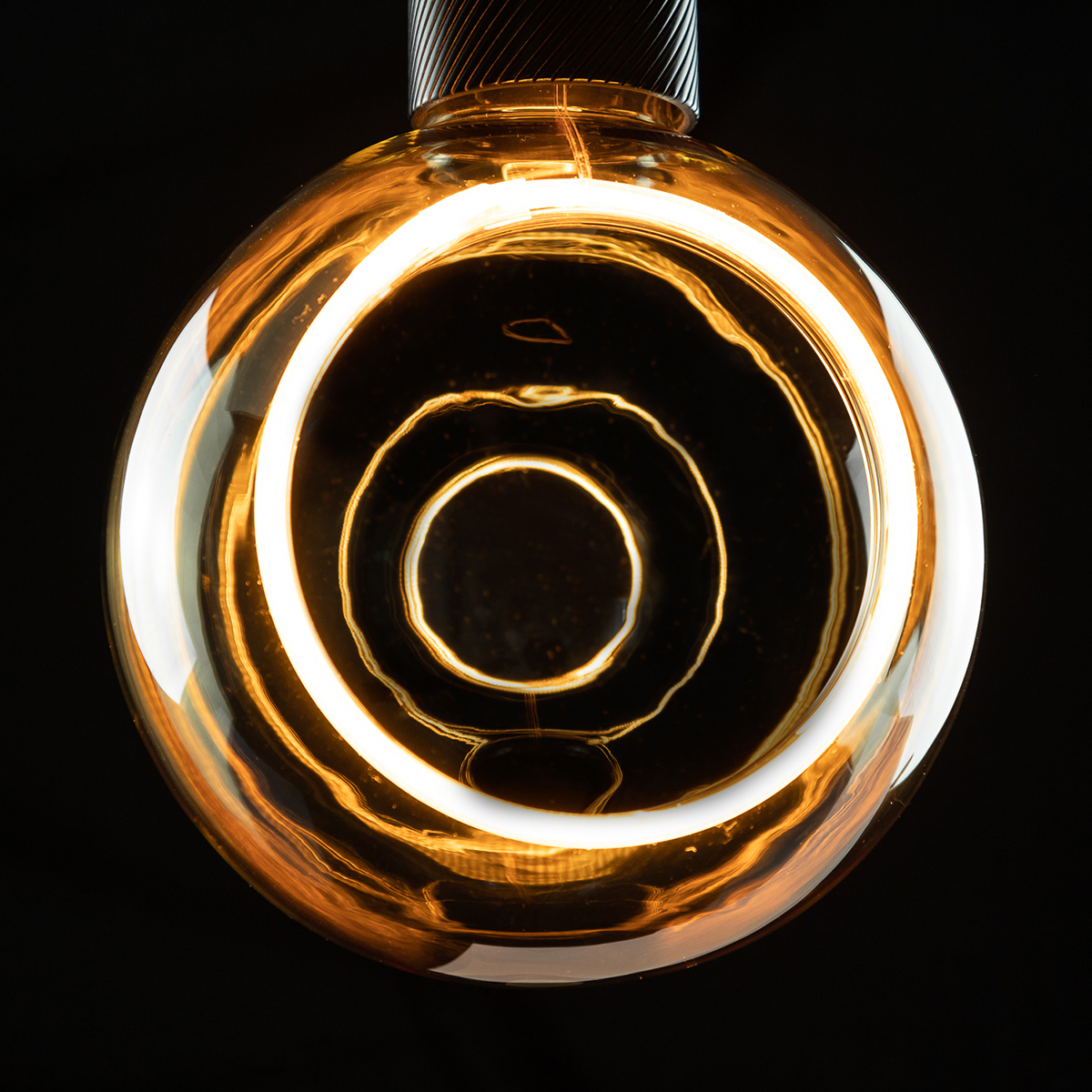 Segula LED Floating Globe 150 90° Gold E27, 4,5 W, 2200 K, dimmbar, Ø: 15 cm