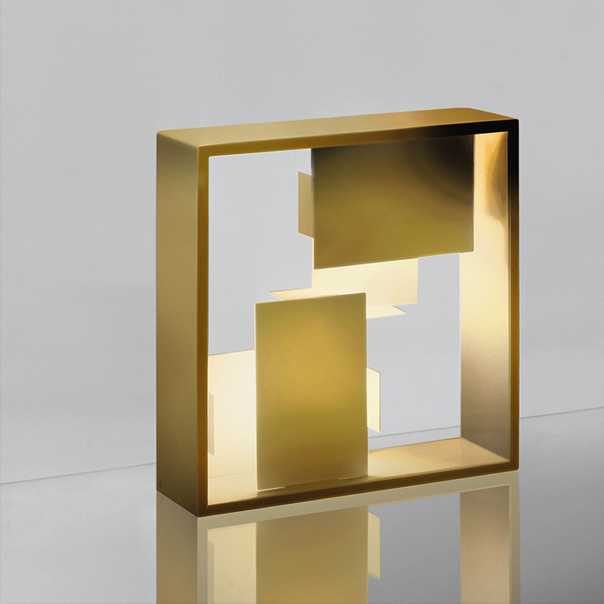 Artemide Fato Tavolo, Gold